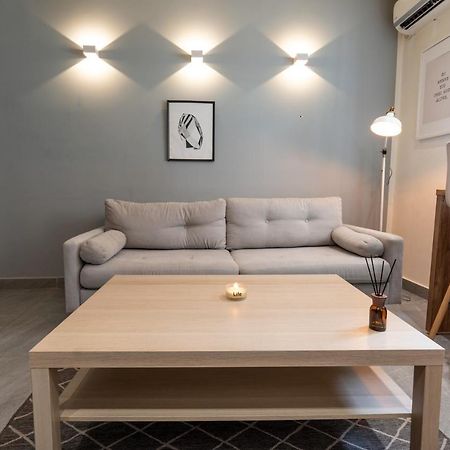 Cozy Design Apartament In Magheru Bukarest Kültér fotó