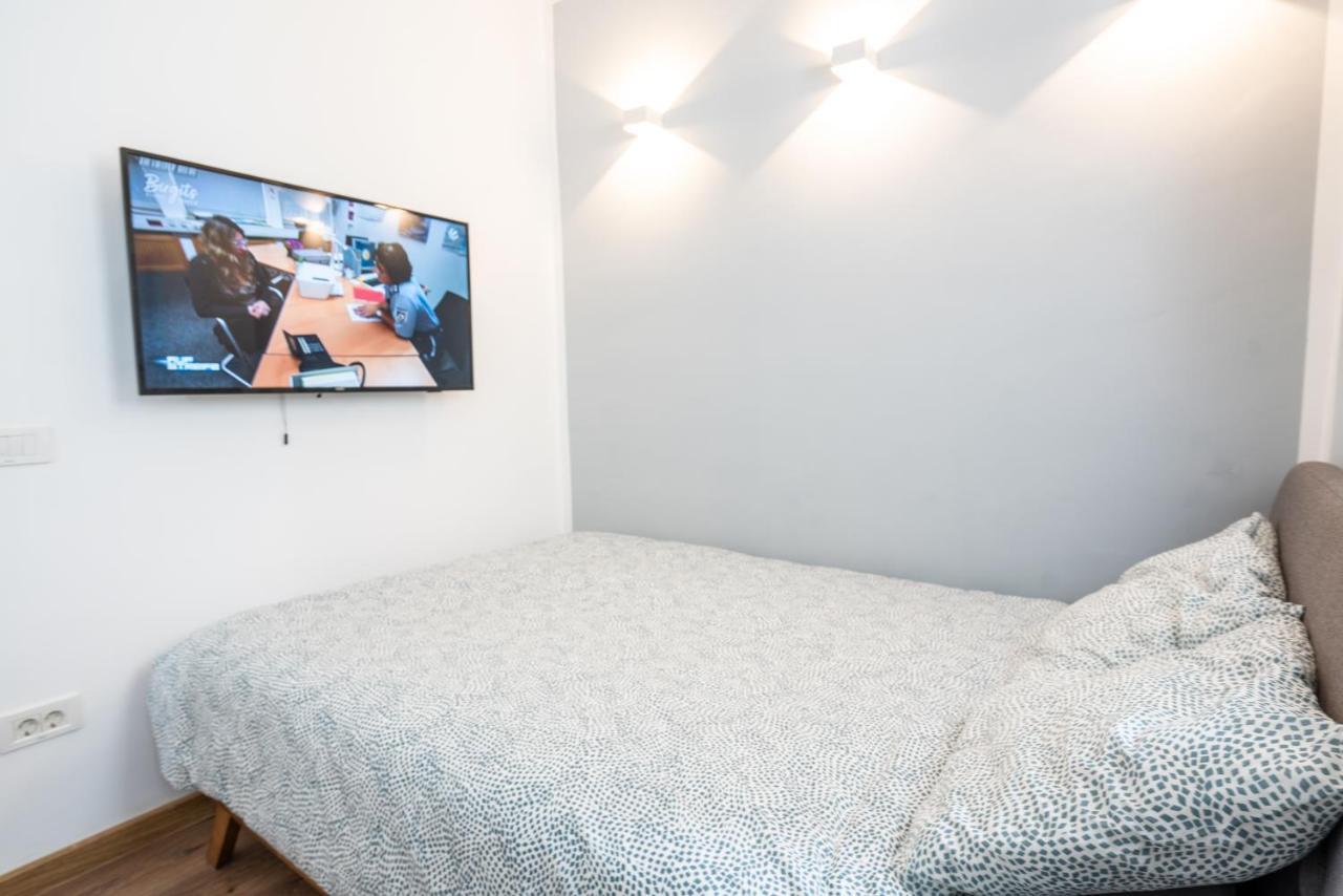 Cozy Design Apartament In Magheru Bukarest Kültér fotó